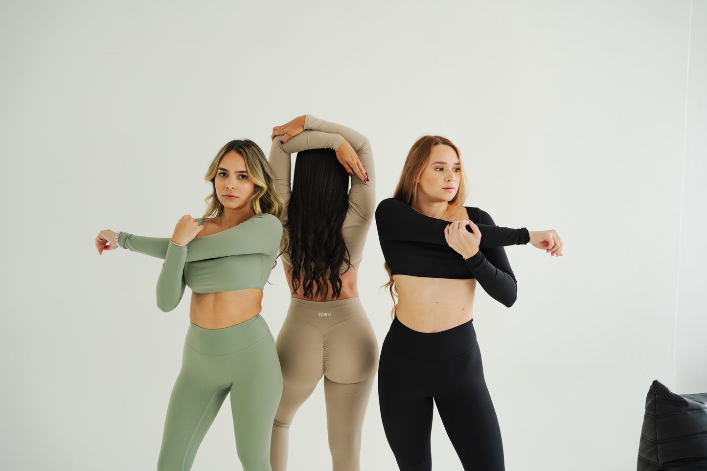 Aria Black Long Sleeves